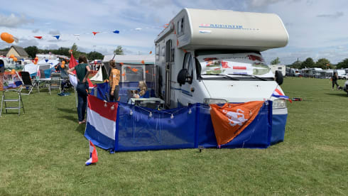 Ons maatje – 6p Adria Mobil alcove from 2004