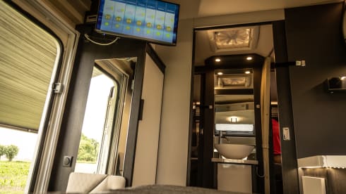 4p Ford semi-integrated uit 2023