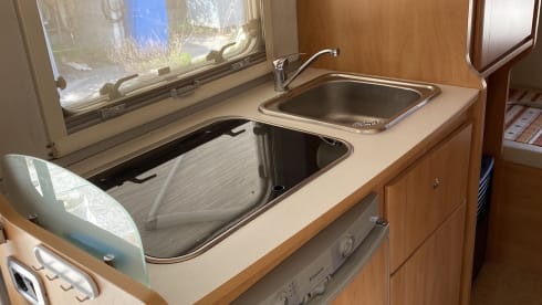 DAKOTA TRAVEL – CAMPER 6 POSTI