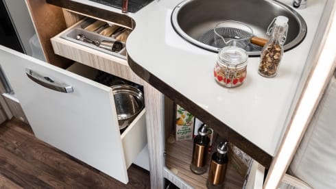 Brand new 2022 luxury Elnagh T-loft for 5 p