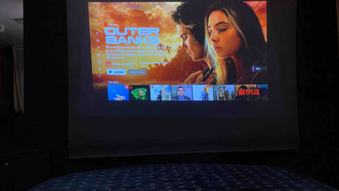 MAO TRAVEL – CAMPING-CAR CHALLENGER 4 PLÄTZE 4 BETTEN KINOBILDSCHIRM