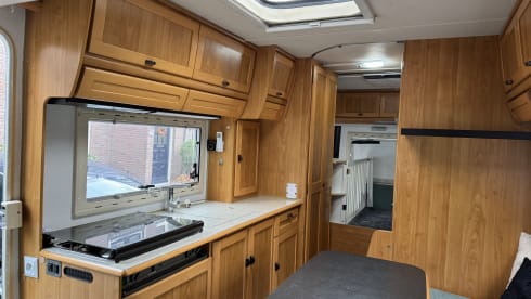 4p Hymer integrated from 1996