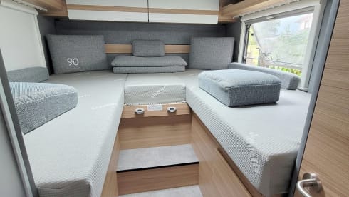 Happy family – Gepflegtes Wohnmobil BJ2023 zu mieten 