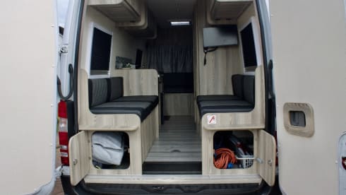 The Spirit of Scotland – Explore Scotland in our 2/3 Bed Mercedes, Toilet & Shower Free Insurance