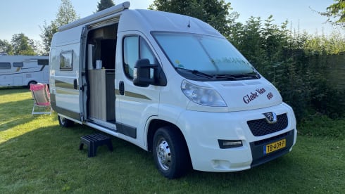 2-person Peugeot Boxer Bus Camper