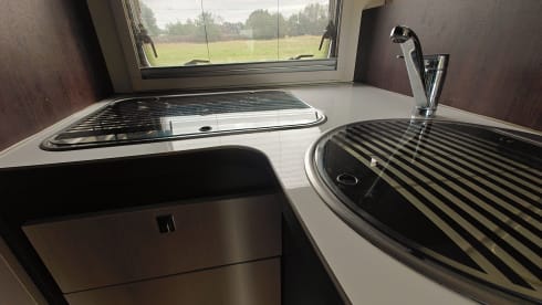 4p Benimar semi-integrated uit 2015