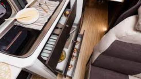 Van Bénimar Bénivan 144 pop-up roof