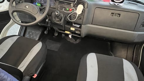 Michele  – 6 REISEPLÄTZE / 6 SCHLAFPLÄTZE 4 immer bereit 