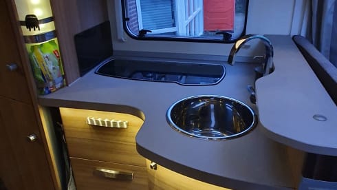 Ons Paleisje op wielen – Knaus SUN TI 650 MF automatic transmission 2017