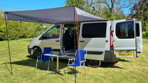 Rosie – 2 berth Peugeot campervan - waiting to share adventures with you