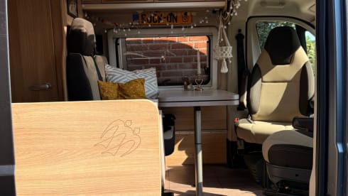 Vibes  – 2p Fiat bus uit 2020