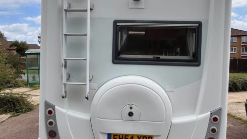 Dakota – 4 berth Autotrail alcove from 2004