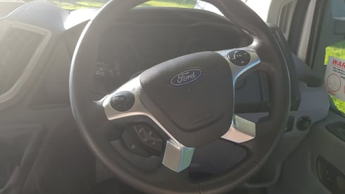 Ford Zefiro 675 – 6 berth with 6 belted seats - Motorhome in Essex