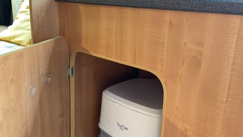 Movano – 2 berth Vauxhall Movano campervan with many extras!
