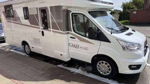Nagelnieuwe MC Louis Carat van 2024 te huur