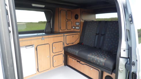 Dougal – 4 berth Mercedes-Benz Campervan from 2010