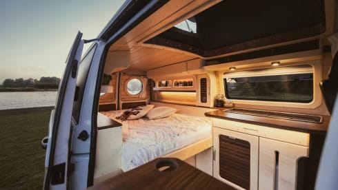 The Vancrafters – 2p Volkswagen campervan The Vancrafters Interior