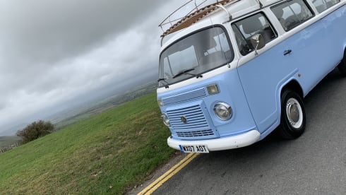 Bellathecamper – Bella - Classic Bay Window VW CamperVan in Showroom condition