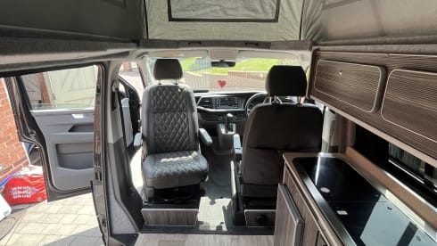 * Automatic* 4 berth VW camper with all mod cons