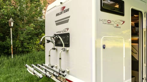 4p 2022 Roller Team – Extra spacious and free camping (330Ah battery, air conditioning and furnishings)