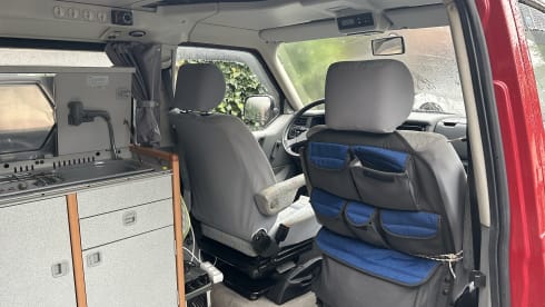 Roderick  – 2p Westfalia bus from 1995