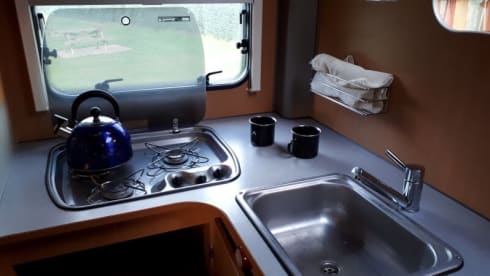 4 berth fixed bed motorhome