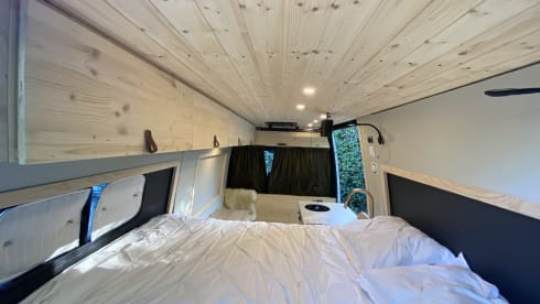 Samz – 2p Mercedes-Benz bus from 2019