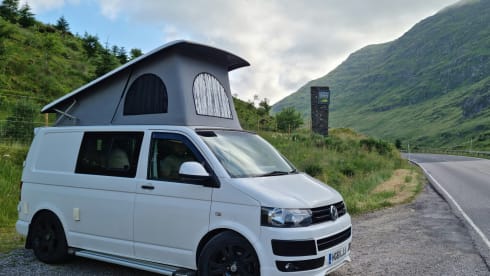 Buffy – White VW T5