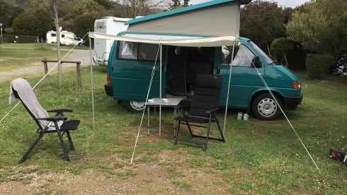 Vw westfalia California bus camper T 4 with max.4 sleeping places