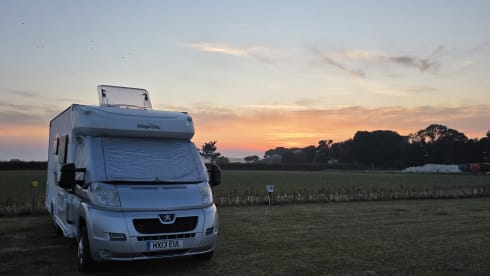 Roxanne – Dog Friendly, 2 berth , Adventure Holiday 