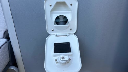 PREMIUM BLUE – 2 berth Peugeot campervan from 2022