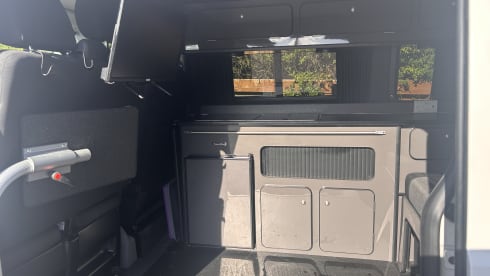 Quantum  – 3/4 Berth Volkswagen Campervan 