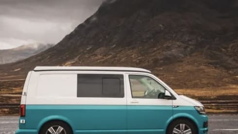 Tilly – Rox Campers - Luxury 4 Berth VW T6 Campervan with Night heater