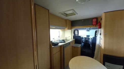 Complete camper, spacious inside. Good controllable for everyone !!