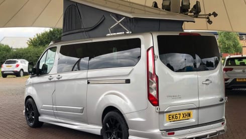 Galli 2.0 – 4 berth Ford Camper with Skyline Roof