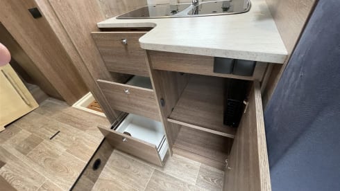 James – ⭐⭐⭐⭐⭐ Luxury Detleffs with very large beds & lots of comfort