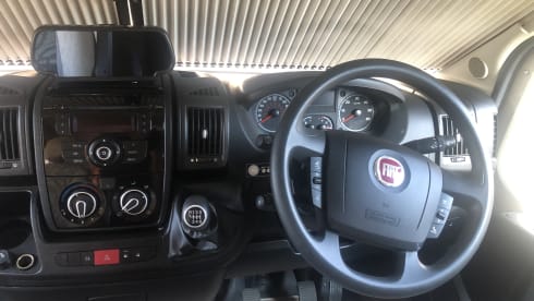 Jess – 5 berth Fiat Swift Lifestyle 624