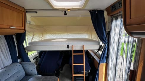 Macarena – Camper with many extras, integral