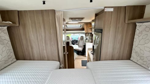 Romantic Luxury Camper – 2p LMC semi-integrated from 2020