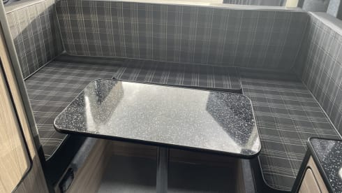 Yasmin (le Boxer!) – 3 berth 2020 Peugeot Boxer (with 2024 professional conversion)