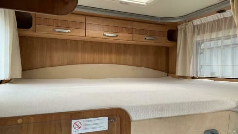 Moby – Compacte 4 persoons integraal camper, met toch heel veel ruimte..