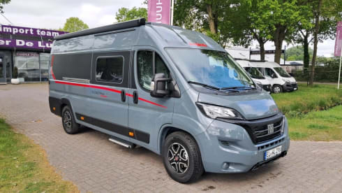 C15 – 2-Personen-Dethleffs-Bus aus dem Jahr 2025