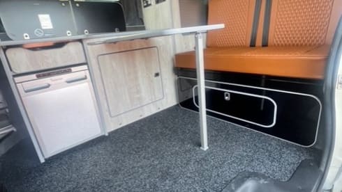4 berth Renault Trafic campervan from 2015