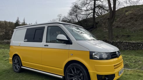 Daisy – Daisy - VW T5 Campervan