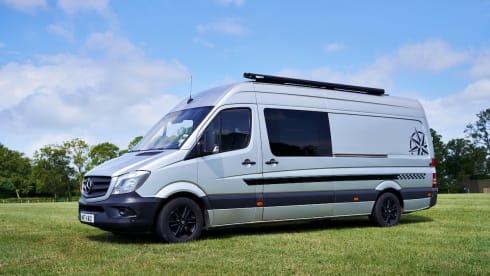 Silver Comet – 4 Berth Mercedes Sprinter Luxury Camper