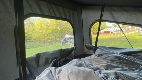 Lexi – 4 berth Vauxhall vivaro 