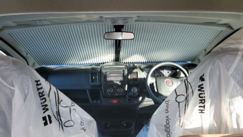 Auto Roller 746 – 2024 Fiat Auto Roller 746 automatic rear lounge 6 berth + 6 seats 