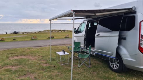 Daisy – High top ford transit campervan 