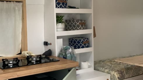 Lola – Scandi-Style 3-Berth Campervan – Solar, Kitchen & Comfort