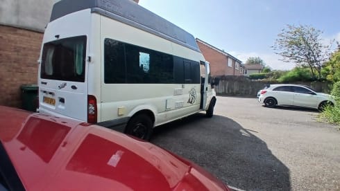 Nostromo – 4 berth Ford bus from 2005